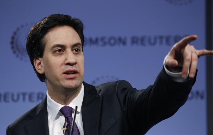 medvind. Ed Miliband kan glæde sig over, at Labour fører i meningsmålingerne og ville indtage regeringskontorerne, hvis der var valg i dag. 