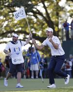 afgørelsen. Et putt på 18. hul fra Martin Kaymer sikrede Europas triumf i Ryder Cup. 