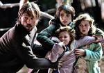 GYS. Nikolaj Coster-Waldau (tv.) i den psykologiske thriller, 'Mama', som reklametrommerne netop er begyndt at buldre for i Hollywood. 