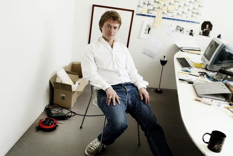 Kunststøtte. I et interview i Politiken søndag langede Nicolai Wallner ud efter kulturminister Uffe Elbæk (R). Nu angriber han kunststøttesystemet. 