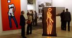 MESSE. Nok er kunsten i profane rammer, men man skal ikke snyde sig for et besøg under kunstmessen i Basel, Schweiz. 