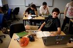 STUDIEHJÆLP. Studerende kan få knap 3.000 kroner hver måned i studielån. Først når studiet er afsluttet, skal pengene betales tilbage. 