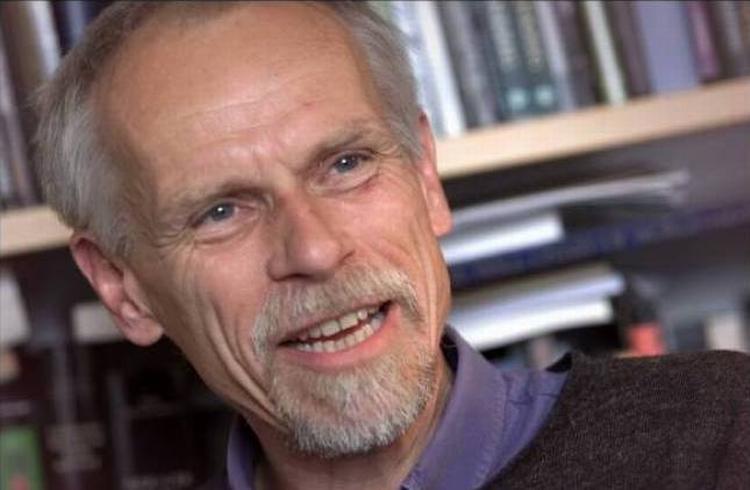 TILLID. Jesper Jespersen, der er økonomiprofessor på RUC, har som privatperson besluttet at flytte fra Danske Bank til en andelskasse, der kun låner ud til virksomheder med en bæredygtig profil. 