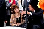Show. Odenses paradechef Torben Iversen optrådte i rollen som eventyrdigteren og kørte forfatter Isabel Allende til byens koncerthus, hvor hun modtog prisen på 500.000 kroner. 