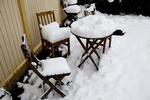 Kolde udsigter. Der er endnu nogle måneder til sneens ankomst, men det er ikke for tidligt at begynde at klargøre havemøblerne og grillen til de våde og kolde måneder. Arkivfoto. 