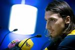 Skadet. Det svenske landsholds stjerne, Zlatan Ibrahimovic, har problemer med sin fod, efter han blev tacklet i weekendens kamp i den franske liga. 