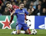 Knæfald. Juan Mata scorede to gange mod Morten Nordstrands FC Nordsjælland. 
