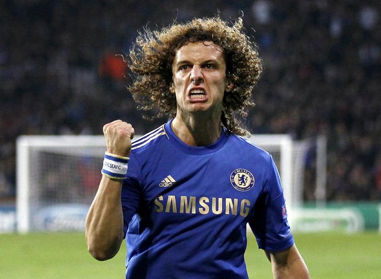 Imponeret. FCN-træner Kasper Hjulmand er tilsyneladende en træner lige efter David Luiz' hoved. 