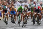 uheldig. Jürgen Roelandts (længst til venstre) havde lige vundet etapeløbet Tour de Wallonie, før han måtte i asfalten og på hospitalet. 