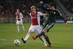 overmatchet. Med modspillere som Kaká blev Christian Poulsen for ofte udstillet, da Ajax mødte Real Madrid. 