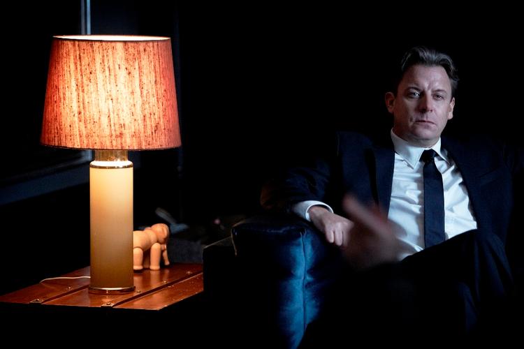TV. Robert Zeuthen, spillet af Anders W. Berthelsen, er far til den kidnappede Emilie i DR's serie. 