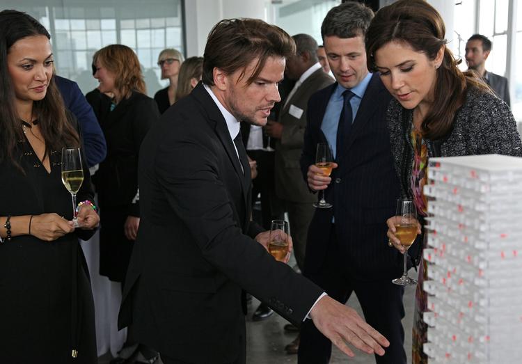 Stjerne.Bjarke Ingels er i verdenseliten. Her viser han kronprinsesse Mary rundt i BIG's nye lokaler i New York. 