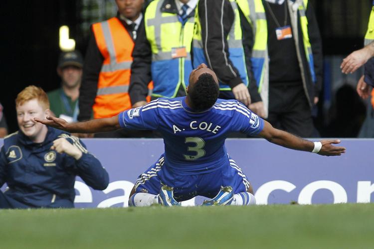 Undskyld. Ashley Cole har efterfølgende undskyldt sine udtalelser på Twitter over for det engelske fodboldforbund (FA). 