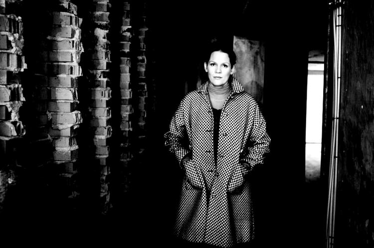 Reportagejournalist. Åsne Seierstad er blandt andet kendt for bogen 'Boghandleren i Kabul'. 