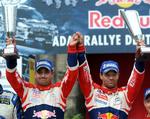 SUVERÆN. En vant placering for Sebastian Loeb (tv.) og hans co-driver Daniel Elena; øverst på sejrspodiet. 