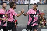 1-0. Det første mål blev scoret af Andrea Pirlo (i midten). 