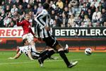 OPLÆGGER. Et hjørnespark fra Wayne Rooney var baggrunden for et af Manchester Uniteds tre mål. 