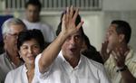 taberen. Henrique Capriles lå i flere meningsmålinger tættere på Hugo Chávez end det endelige valgresultat. 