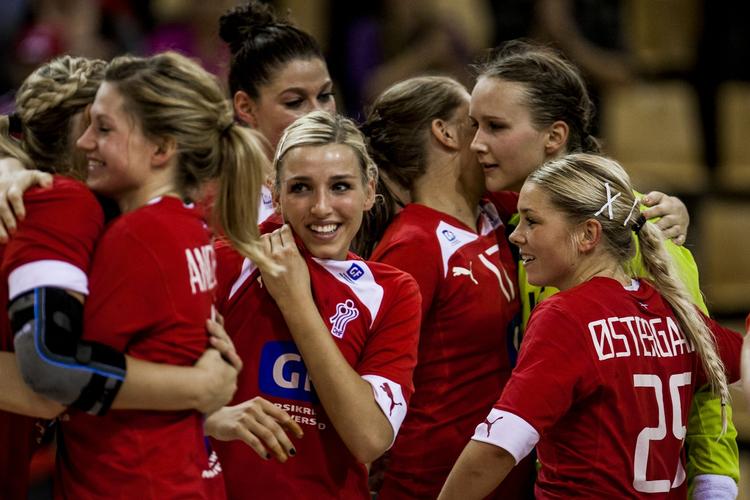 talentmasse. De nye vinde i form af et helt nyt kuld landsholdsspillere har foreløbig båret frugt for landstræner Jan Pytlick. 