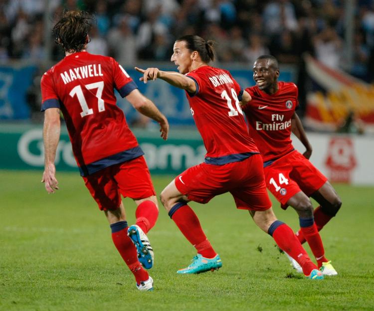 Effektiv. Zlatan Ibrahimovic fejrer et af sine to flotte mål med Maxwell og Blaise Matuidi 