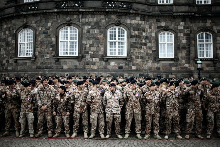 Værnepligtige. Regeringen ønsker at afskaffe den almindelige værnepligt. 