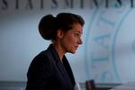 Hæder. Sidse Babett Knudsen er den anden danske kvinde, der er nomineret i kategorien. Den første var Sofie Gråbøl. 