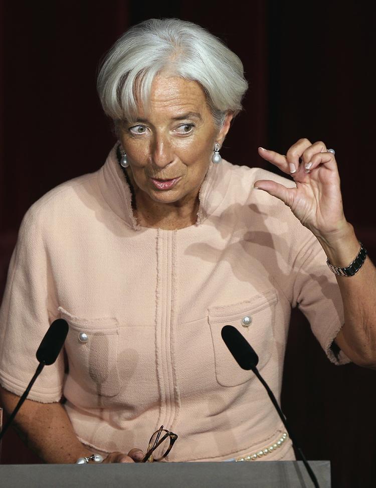 opsang. IMF's chef, franskmanden Christine Lagarde, advarer grækerne om, at »handling betyder handling, ikke bare snak«. 