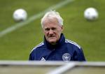 Træning. Morten Olsen under træningen i Helsingør. 