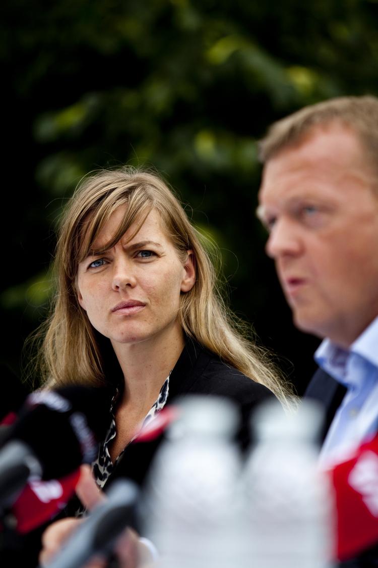 »Der er ikke habilitetsregler for Folketingsmedlemmer. De må kæmpe for de særstandpunkter, som de vil«, fastslår lektor på juridisk fakultet i Aalborg Sten Bønsing. 