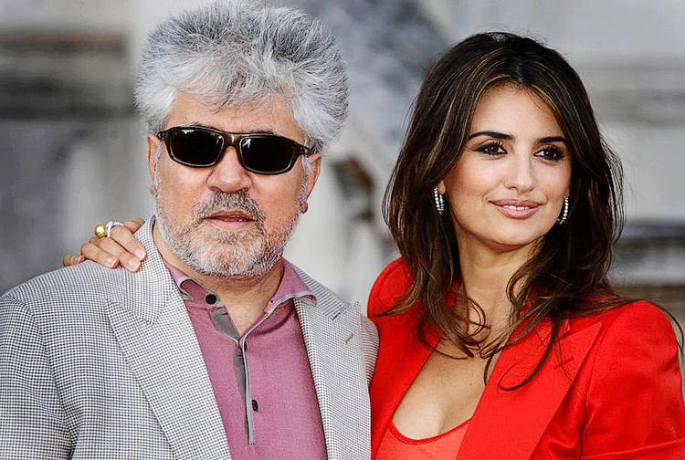 krise. Spanske filmfolk som filminstruktør Pedro Almodóvar og skuespiller Penelope Cruz kan ligesom landets øvrige kulturbranche se frem til færre spanske publikummer. 