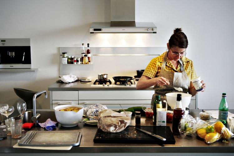 Haps. Fandt du lige en god opskrift af Politikens madskribent Tina Scheftelowitz? Men ny app kan du gemme den digitalt. 