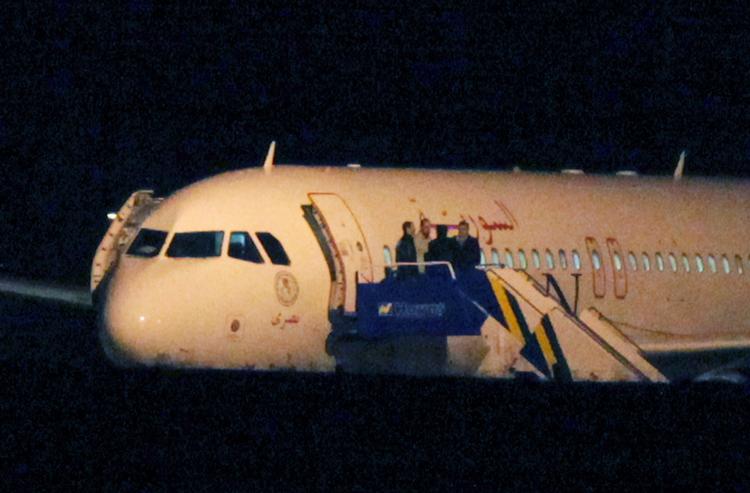Strid. Dette passagerfly har givet ekstra kvaler i Tyrkiets og Syriens indbyrdes forhold. 