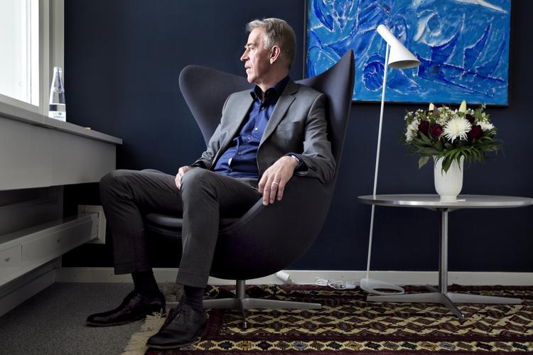 Afgang. Udenrigsminister Villy Søvndal (SF) forstår godt Ole Sohns beslutning om at stoppe som minister, men kommer til at savne deres samarbejde. (Arkivfoto) 