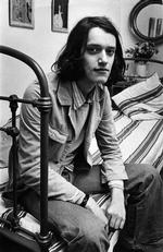 Kasper Winding. Fik sit første pophit med successangen 'Lidt til og meget mer' fra 1978. 