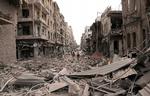 Borgerkrig. Ødelæggelserne i Syrien er massive. Her ses en gade i Aleppo. 