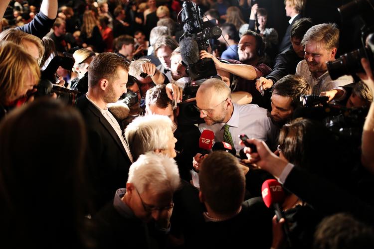 Annetteffekten. I går var der stor virak i Den Sorte Diamant, og allerede i dag er det så en tur på Marienborg og sludre med statsministeren og snart også en ministerrokade. Og så skal vi se resultater. 