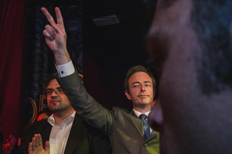 Vinder. Den flamske nationalistleder, Bart De Wever, kræver politiske forhandlinger, der skal sikre, at »Flandern og Vallonien kan tage sig af sine egne affærer«. 