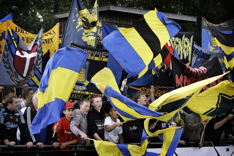Krise. Både på og udenfor banen har Brøndby og klubbens mange fans det svært. 