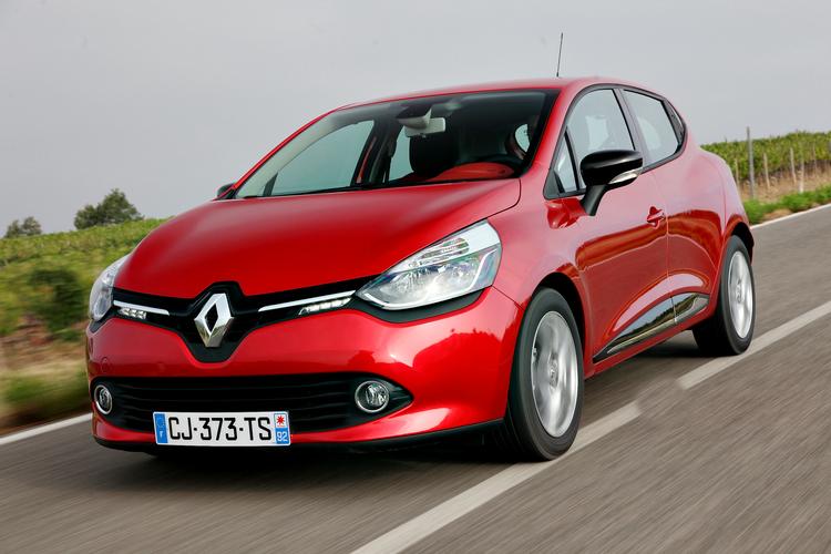 dimensioner. Renault Clio er blevet lidt lavere, lidt længere og en anelse bredere. 
