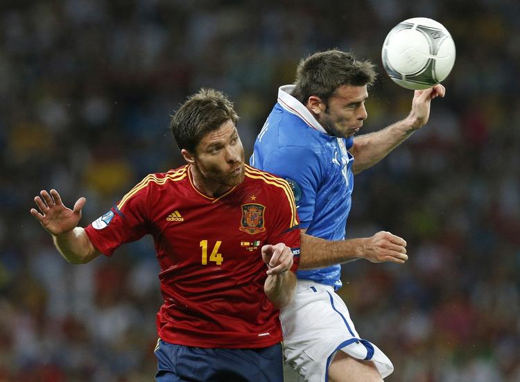 Forsvar. 31-årige Andrea Barzagli har spillet 35 landskampe og var med til at vinde VM i 2006. Ved sommerens EM blev han den lille i finalen mod Spanien og Xabi Alonso. 