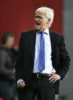 Fyret. »Og jeg må sige: Han har spillet sin sidste landskamp. Det er der slet ingen tvivl om. Han svigtede holdet«, sagde Morten Olsen. 