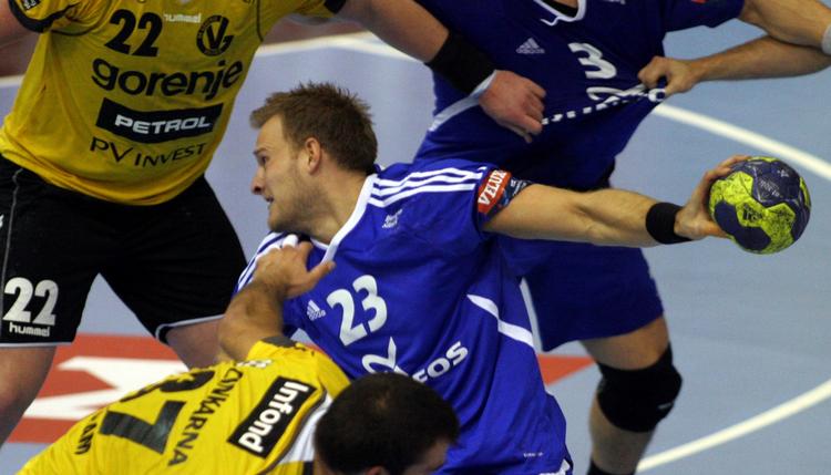 Nederlag. Simon Westh Kristiansen (i midten) og de øvrige BSV-spillere kæmpede forgæves i Slovenien. 