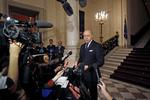 VÆRT. Den franske udenrigsminister, Laurent Fabius, holdt i går møde repræsentanter fra 20 lande om støtten til civile i Syrien. 
