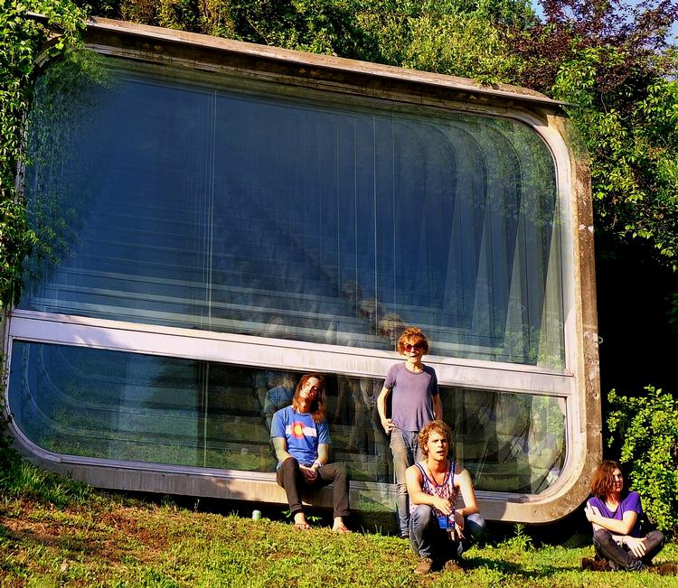 Syre. Selv om de skuffede fælt, sidst de spillede i Danmark, kan Tame Impala som få andre puste nyt liv i den psykedeliske rock. 