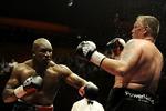 Legender. Den 45-årige Brian Nielsen (t.h.) boksede sidste år mod den tre år ældre Holyfield i Koncerthuset i København. Brian Nielsen tabte sin comebackkamp på tekniskknockout i 10. omgang. 