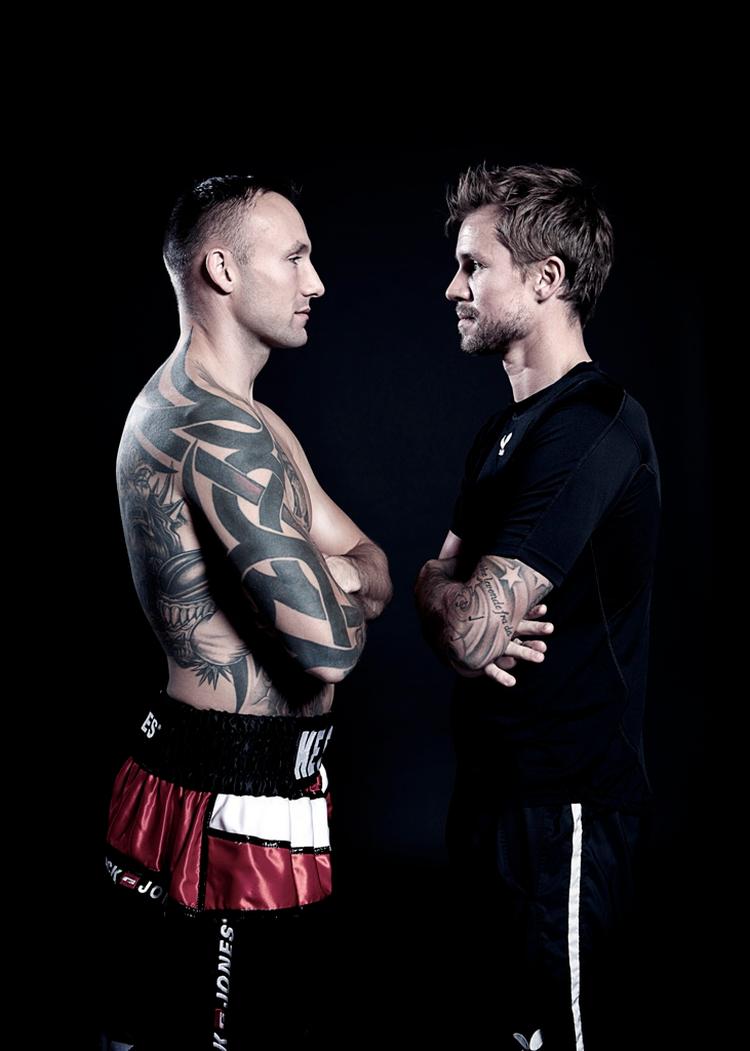 face-off. Mikkel Kessler (tv) er udfordreren, når Michael Maze tager imod ved kanten af bordtennisbordet. 