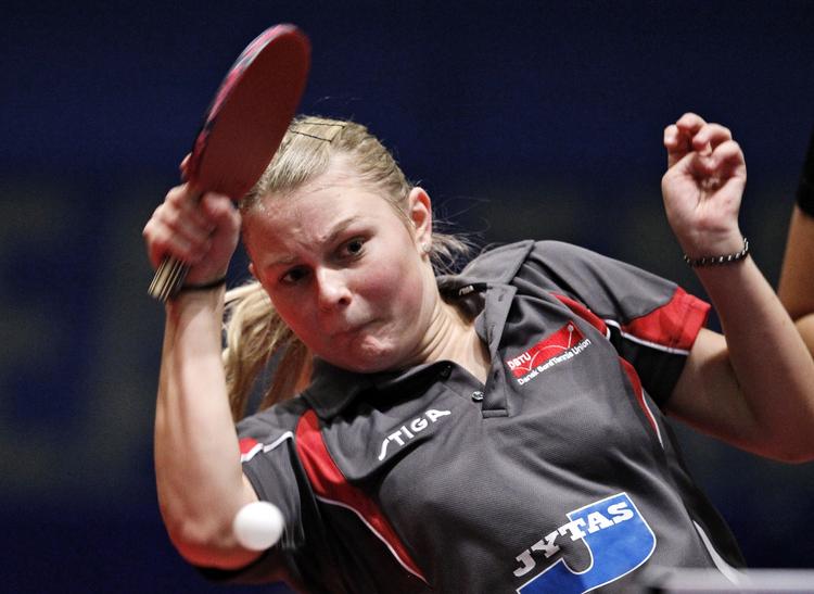 VIDERE. Trods et nederlag kom Pernille Agerholm videre til hovedturneringen i damesingle. 