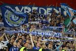Rivalisering. Byerne Dortmund og Gelsenkirchen, hvor Schalke kommer fra, ligger kun 30 km fra hinanden: De to klubbers fans arbejder på de samme fabrikker og går på de samme skoler i hjertet af Ruhr-regionen. 