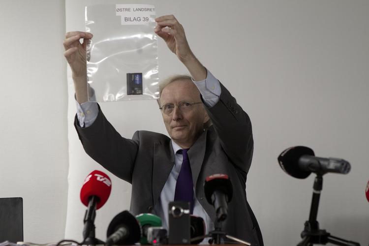 Advokat. Christian Harlang på gårsdagens pressemøde. I dag anklager han ministerium for bedrageri. 