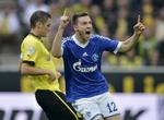 derby. Schalkes Marco Höger jubler efter sin scoring mod ærkerivalen fra Dortmund. 
